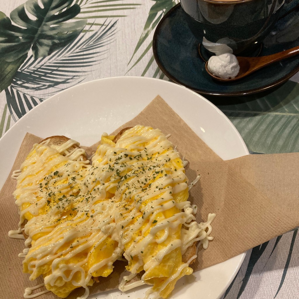 ユーザーが投稿したふわふわ卵のオープンサンドの写真 - 実際訪問したユーザーが直接撮影して投稿した武庫之荘カフェななよんカフェの写真