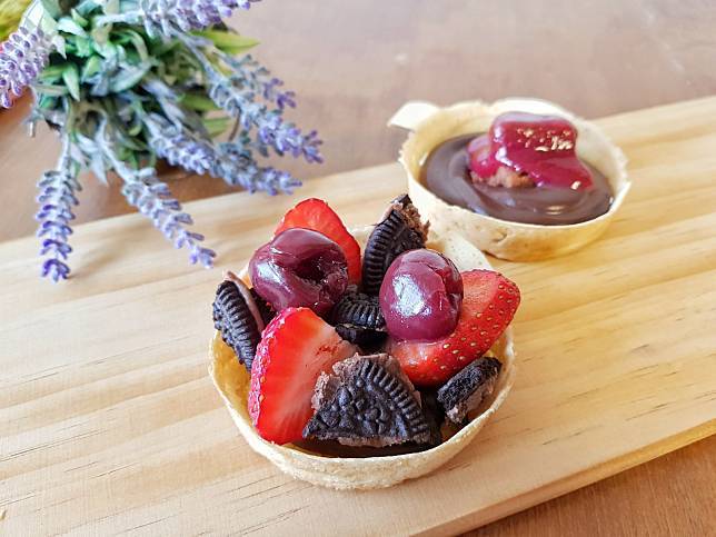 莓果口味的紅豆餅，滋味不同凡響！(圖片來源/嘉義3分甜紅豆餅)