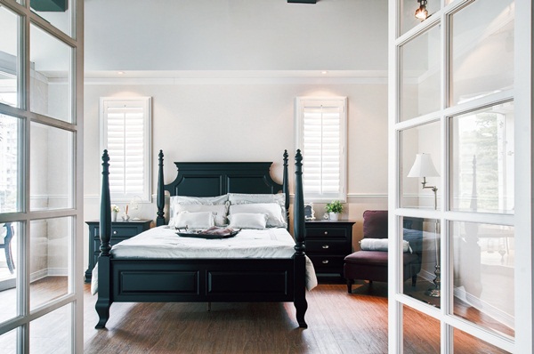 歐風古典、佈置、書櫃、四柱床、床頭釘