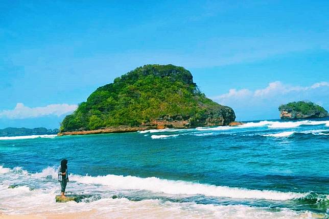 Eksotis Banget 5 Pantai Indah Di Malang Ini Wajib Kamu Kunjungi
