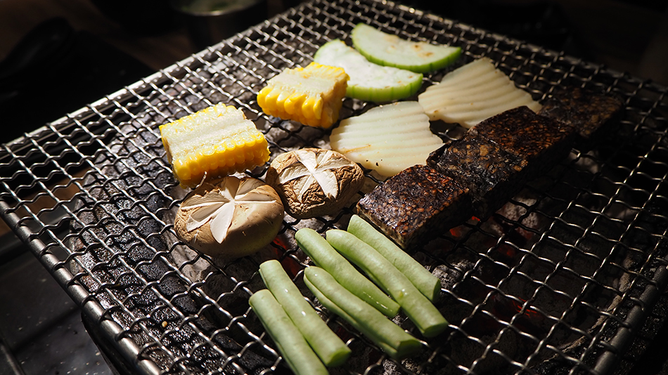 月桂炭火燒肉,基隆吃到飽,基隆燒肉,基隆炭烤,基隆無煙燒肉,基隆無煙炭烤,連鎖燒肉,連鎖吃到飽,連鎖炭烤,燒烤,基隆燒烤,豚野,基隆推薦美食