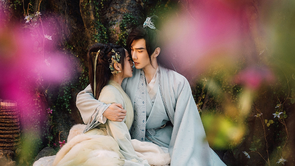 近期熱播的甜寵陸劇2：彥希、丁一一《親愛的藥王大人》