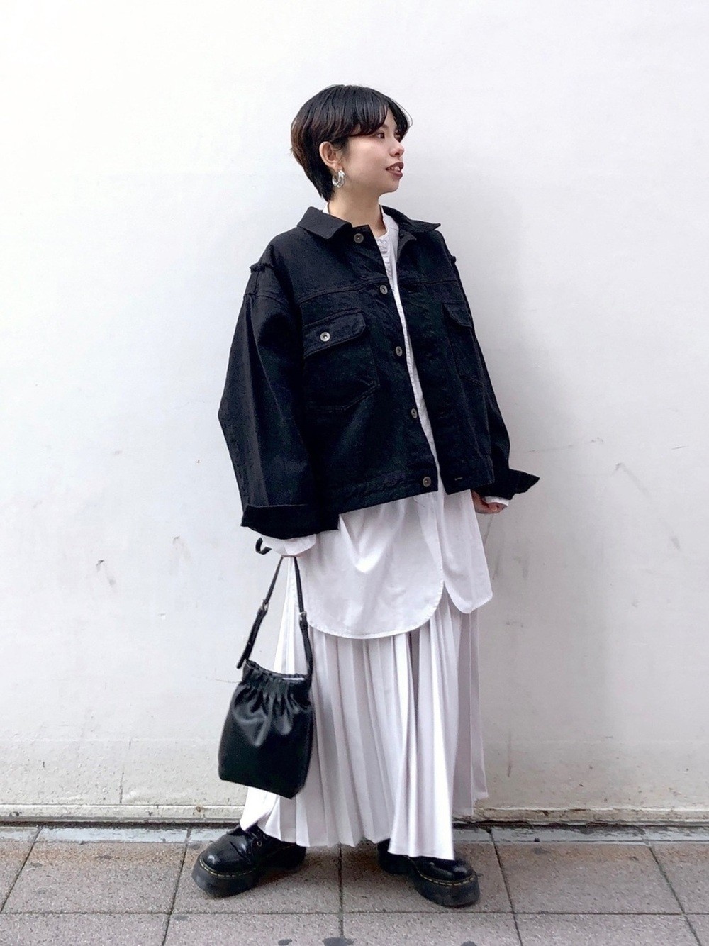 オシャレ店員さんから学ぶ Niko And の プリーツスカート コーデ集