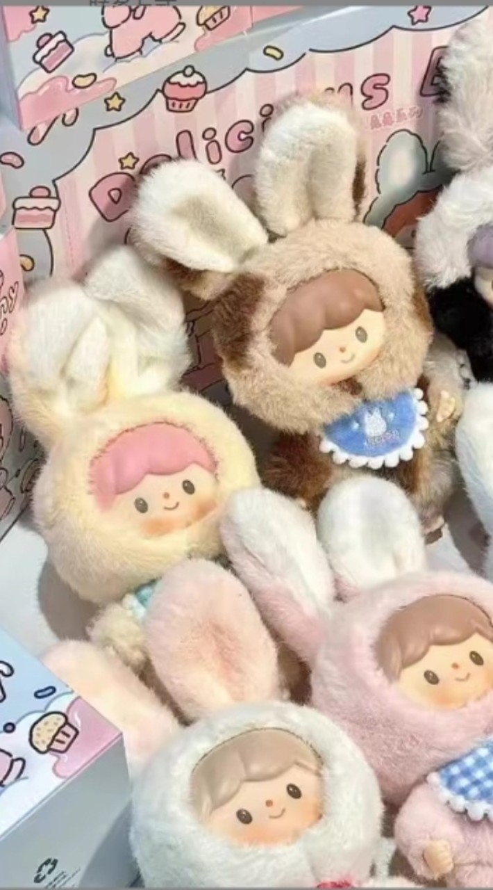 พรีออเดอร์ art toy (ของแท้) จากจีน