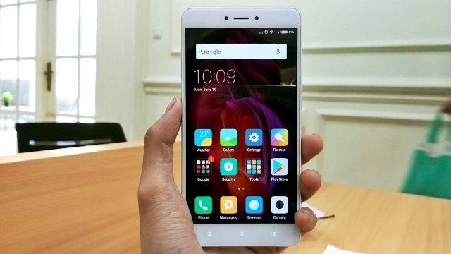 5 Smartphone Android Terbaik Harga Rp 2,5 Jutaan