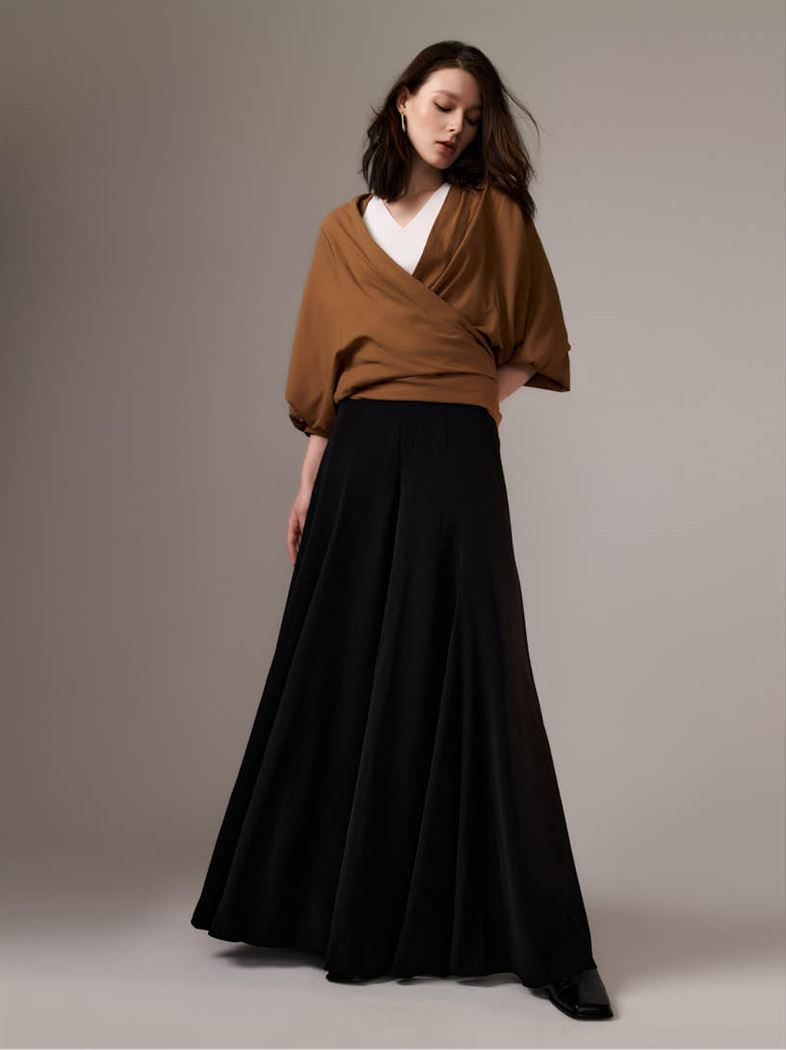 飄逸傘擺寬褲