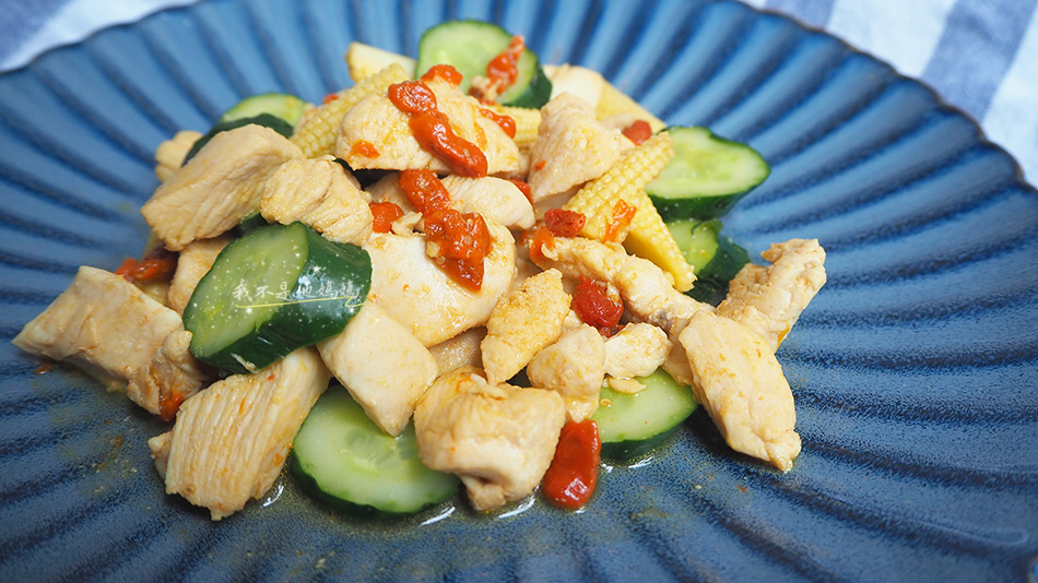 3C族,眼鏡族,高度近視,近視雷射,飛蚊症,近視開刀,中藥補腎,枸杞補腎,鮮枸杞原漿寧夏中寧枸杞果汁,枸杞果汁,舌尖上的中國 枸杞