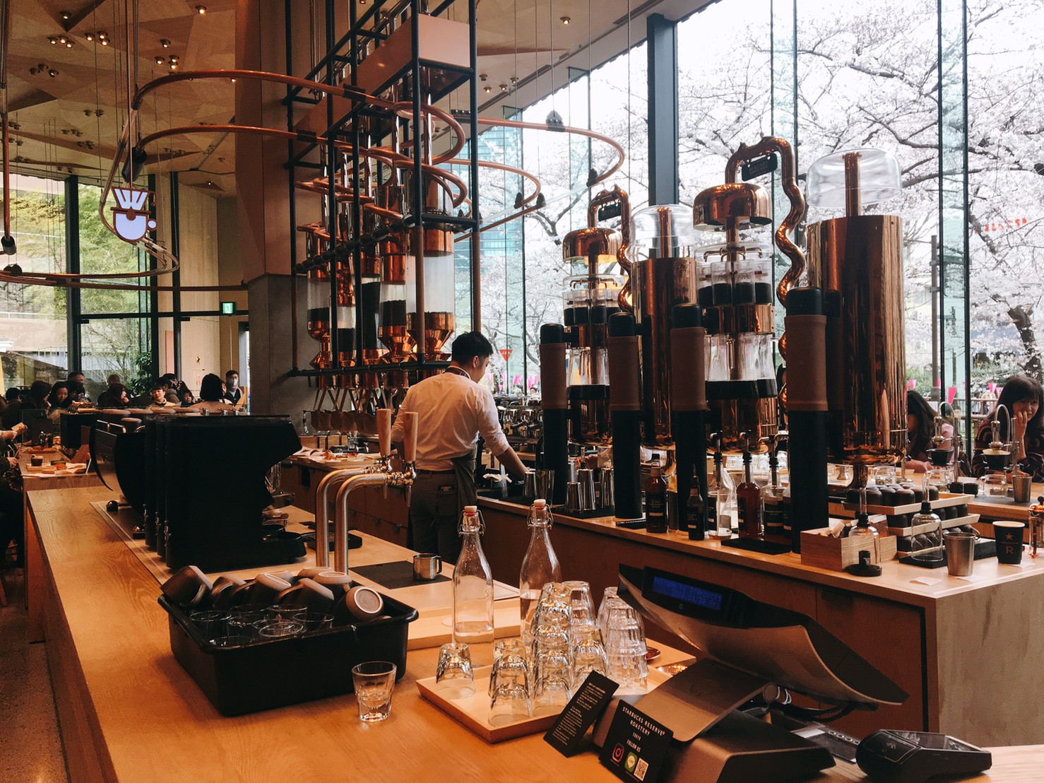 中目黑星巴克1F 吧檯2