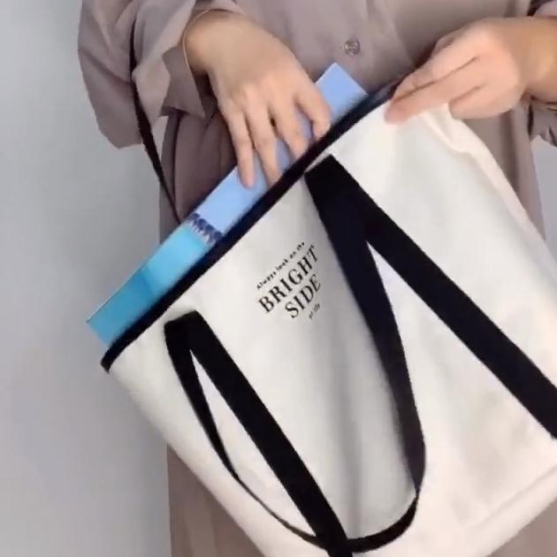 女子大生おすすめキャンバストート 人気トートバッグと選び方 C Channel