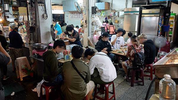 【台南美食】水仙宮粽葉米糕-排隊人潮沒有停過的超人氣美食小吃店