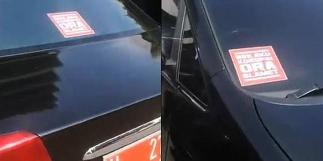 Pelajar Tempelkan Stiker Anti Korupsi Di Mobil Dinas Pemprov Jateng