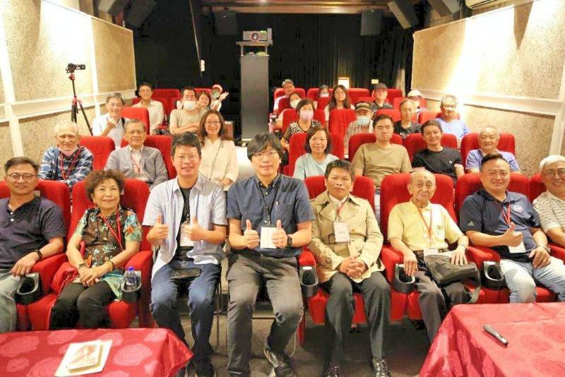 中國科技大學室設系USR西昌街區耆老分享會全體合影