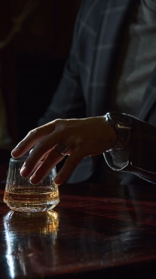 Hunter Secret Bar (นักล่าบาร์ลับ)