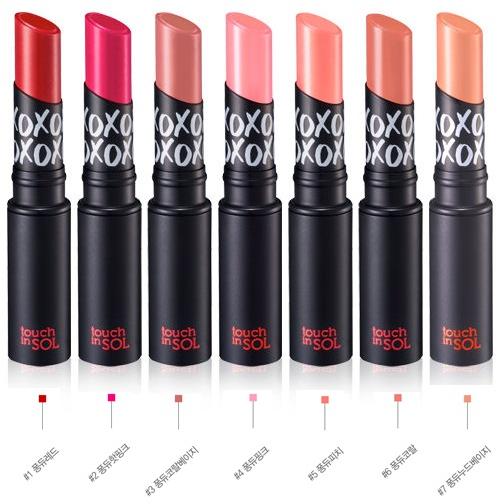 (出清)韓國Touch in SOL 時尚水潤唇膏(2色任選)【UR8D】