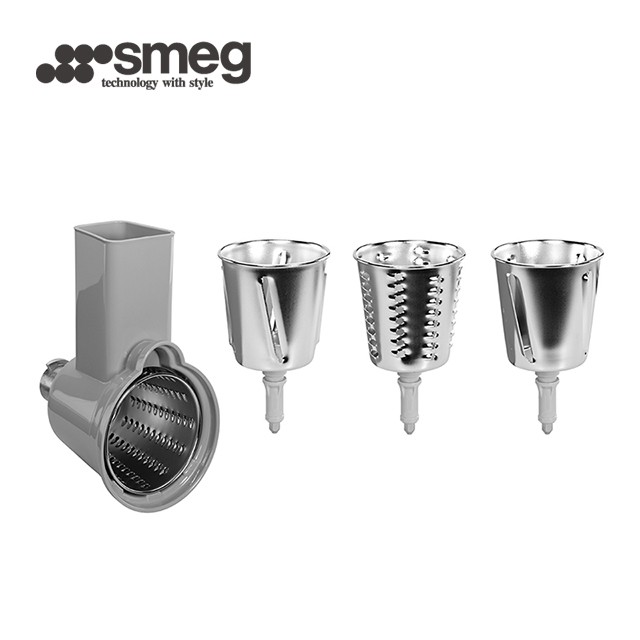 ● SMEG攪拌機配件可安裝於機器前段的配件卡榫處 ● 多元的配件讓SMEG攪拌機除了攪拌麵糰、蛋白霜等烘焙料理外，擁有了更多料理功能。 ● 鉻鋼材質的義大利切片器，可將食材切碎成四種尺寸: 1. 粗