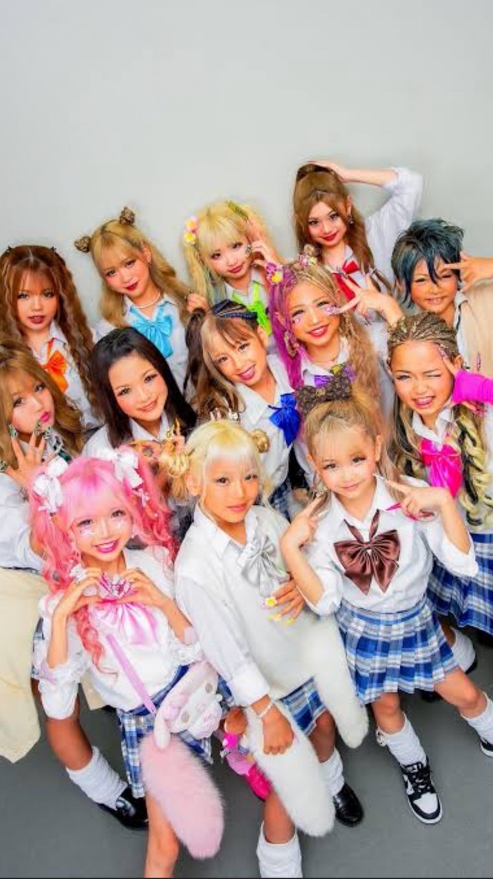 シール帳にはまってる人おいでー