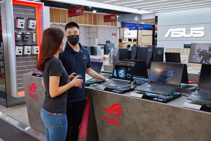 華碩台中NOVA旗艦店提供全方位貼心服務。
