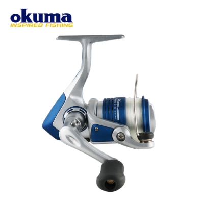 線殼造型材質配重打造平衡輕量化 不鏽鋼拋線輪能有效防止釣線割損 獨家直線滑槽在拋線時更為順暢