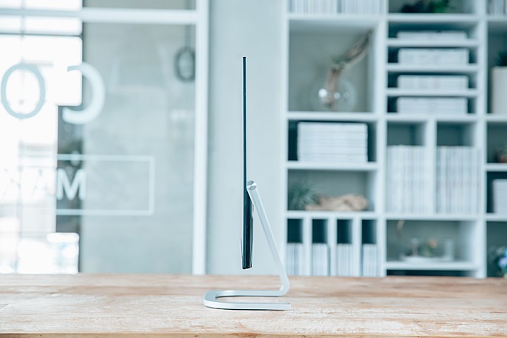 結合保時捷原廠設計，打造科技時尚精品：AOC PDS271 液晶顯示器