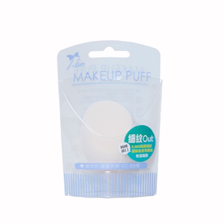 細紋OUT！極細植絨讓妳妝感零瑕疵乾濕兩用，適用於氣墊粉餅、CC霜、BB霜準備：整顆美妝蛋浸濕後，用乾毛巾吸乾水至7-8分乾，讓美妝蛋呈現7-8乾的狀態。底妝：運用美妝蛋，以輕彈蓋章方式按壓均勻清透打