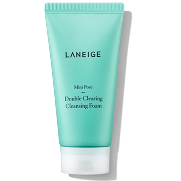 >深層潔淨肌膚及淨化毛孔髒汙>富有保濕度的毛孔深層潔顏乳，透過微米泡沫深層清潔，讓肌膚洗後柔潤不緊繃