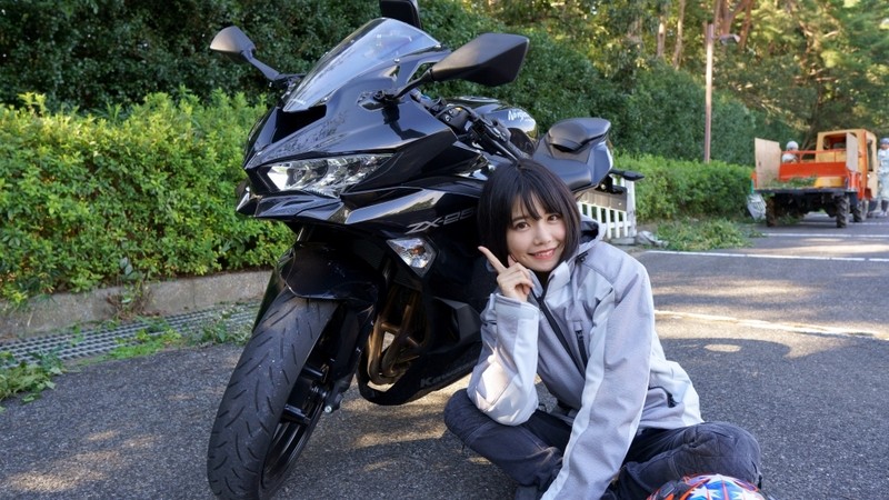 バイク女子・美環、Ninja ZX-25Rに乗って忍者の修行をしにいく（アスキー）