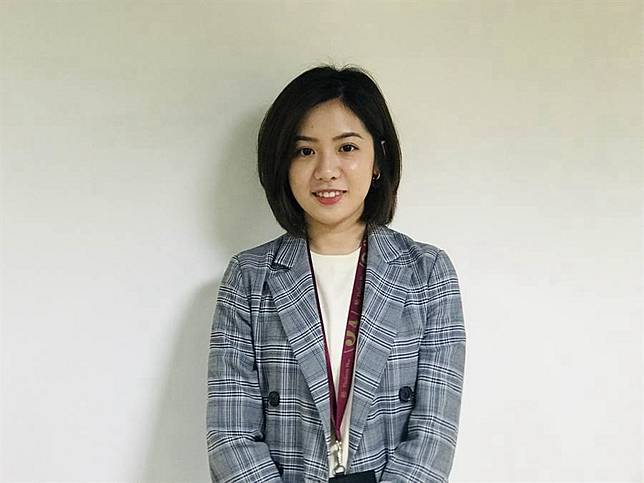 學姐驚傳遭柯P愛將性騷擾　不顧妻小頻吃女神豆腐