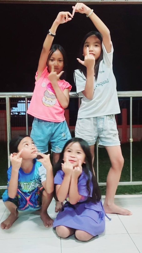ด้อมเล่นบูด