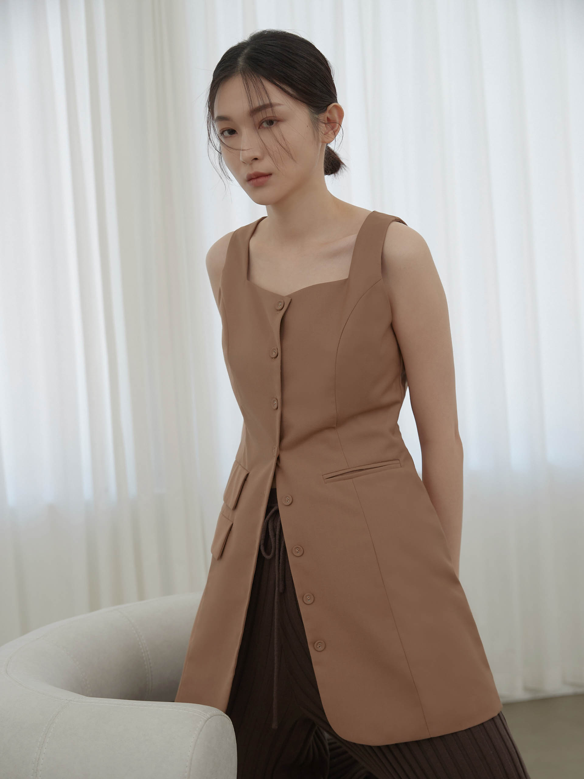 方領雙穿法西裝背心-mouggan