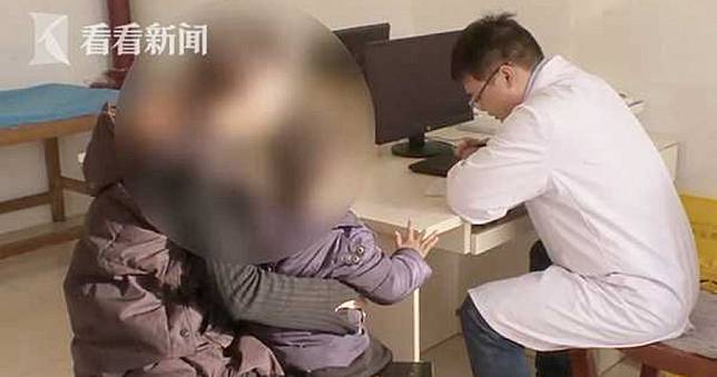 4歲男童「扮鬼臉狂噴髒話」！父母氣炸硬糾正　醫師：他生病了
