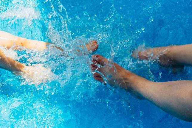 Perhatiin 8 Hal Ini Setiap Berenang di Kolam Renang Umum