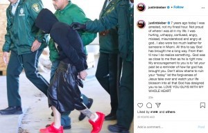 幼児用の動く乗り物で帰宅した76歳女性 警察に連行される 中国 動画あり