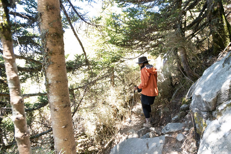 山女孩MelissaxMao冒險生活_奇萊主北_奇萊北峰主峰三天兩夜登山紀錄-132.jpg