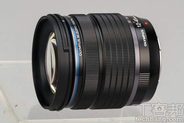 新鏡頭 隨新機身一同推出的Kit鏡M.ZD 12-45mm F4 PRO，體積輕巧畫質優秀。