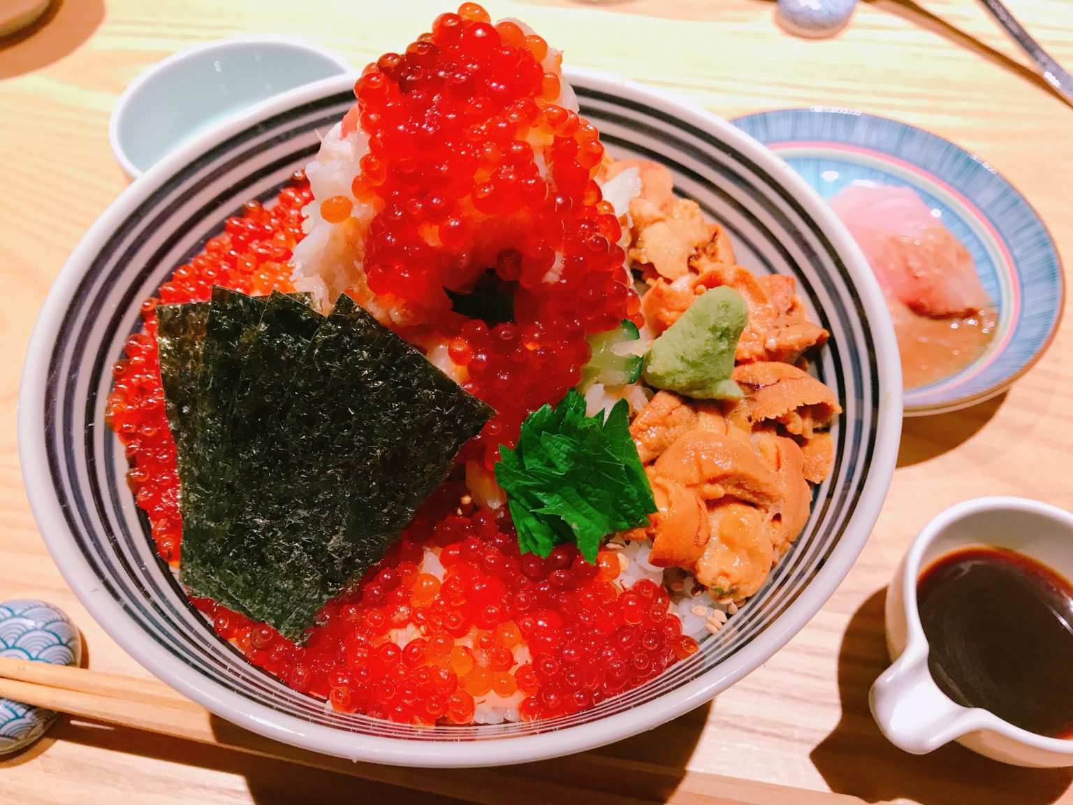 在日本的海鮮丼等於滷肉飯地位？！