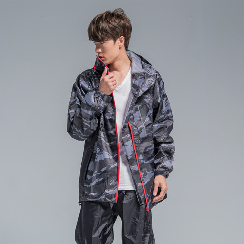 玩酷迷彩兩件式風雨衣