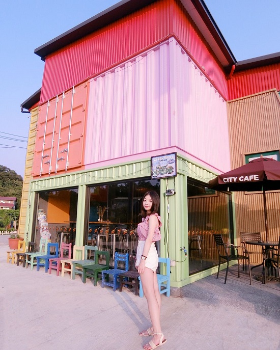 苗栗後龍景點推薦 彩色貨櫃屋