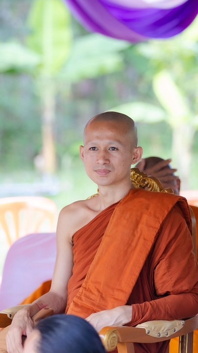 พระอาจารย์อภินันท์ สุจิตฺโต วัดป่าธรรมวิเวก หนองบัวลำภู (รวยๆ)