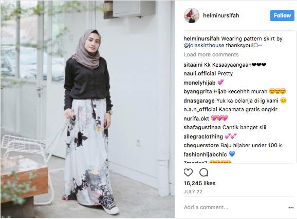 Contek 10 Style Memakai Rok  ala Selebgram Hijab yang Cocok 