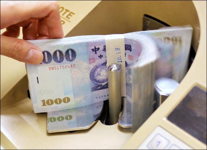 保全每月工作240小時疑過勞身亡 公司竟認定曠職還把他開除