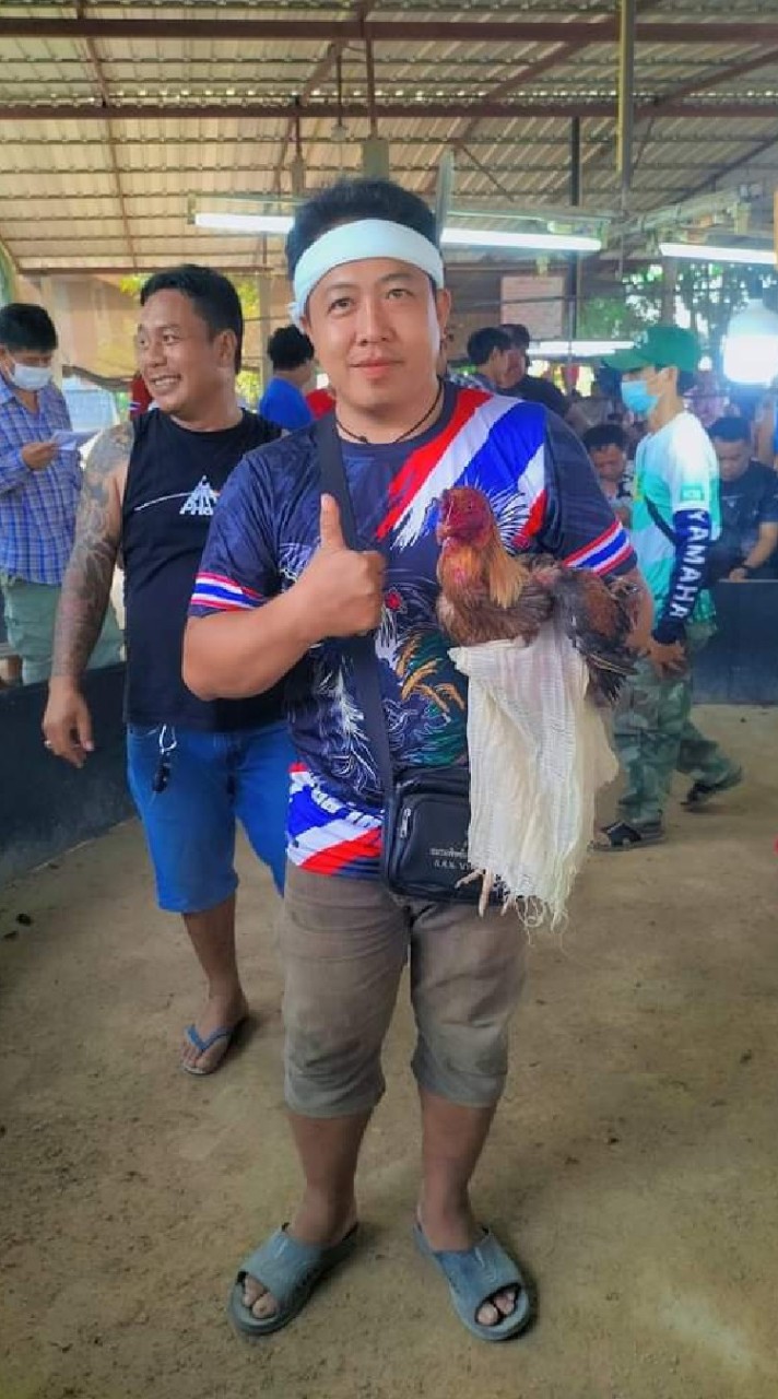ซุ้ม เพชรนคร ฟาร์ม