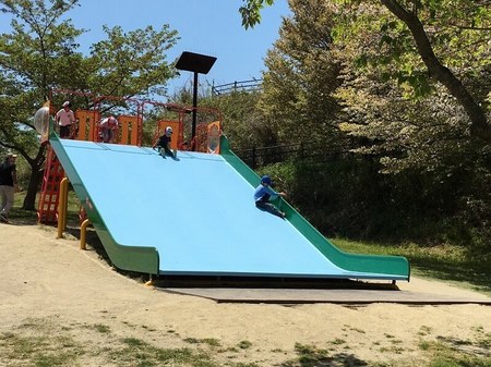 定番 最新 レトロまで 意外と知らない 公園遊具 の名称