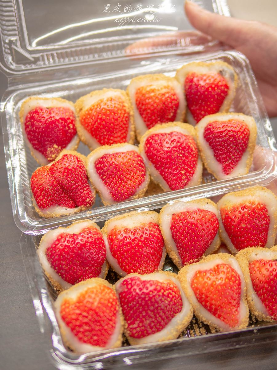 通通排隊夯翻！南機場夜市８必吃：限量草莓麻糬、高CP值三拼飯、米其林潤餅