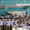 มัธยมปลายเกือบชายแท้