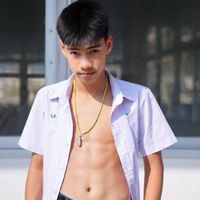 มัยธยมหล่อ