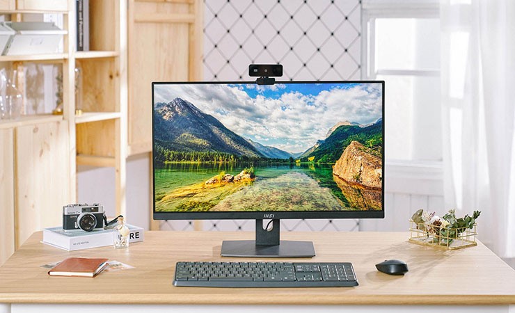 外型猶如一台單純顯示器的 Modern AM271 內建有完整的電腦功能，搭配上原廠免費附贈的無線鍵鼠組以及 Full HD 視訊攝影機即可滿足居家辦公所需。