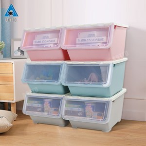 全透明外蓋箱內一目了然 超大容量規格、一箱多元化收納 帶輪移動式更加便利