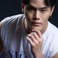 ด้อมเพชร