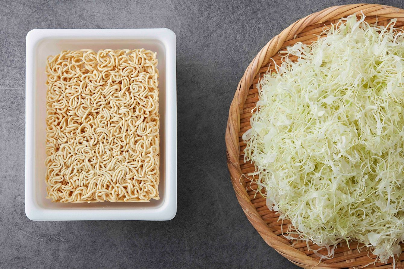 なぜか食べたくなる カップ焼きそば をダイエット食に変える魔法のレシピ