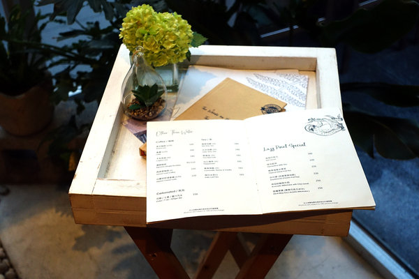 內湖浪漫餐廳-Lazy Point餐酒館，有午餐、下午茶、晚餐的內湖餐酒館，露天酒吧內湖調酒，文湖線約會餐廳，活動包場、會議空間租借的內湖咖啡廳